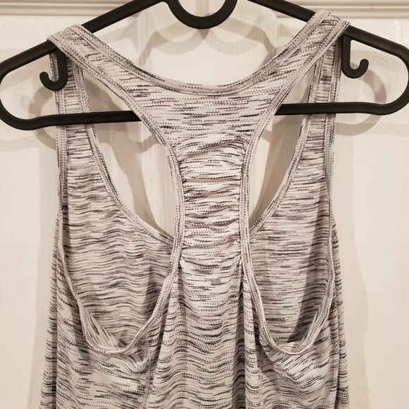 LULULEMON | Racerback Tank Heathered Gray - Picture 3 of 6